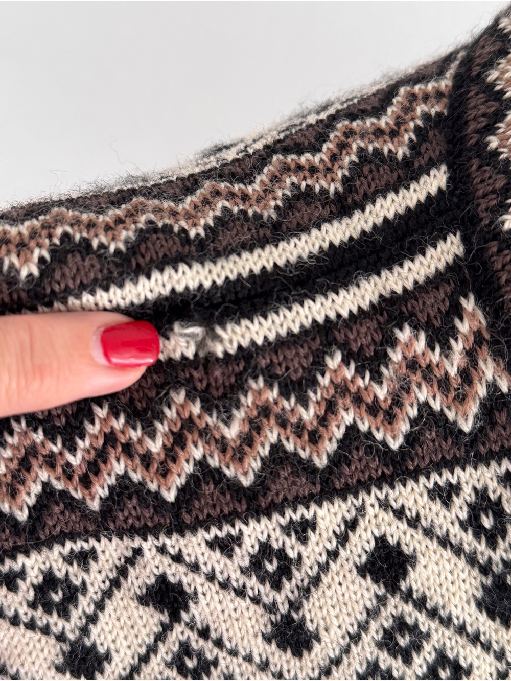 Vintage Dale of Norway Black, White & Brown Geometric Knit Cardigan size small - Picture 9 of 9